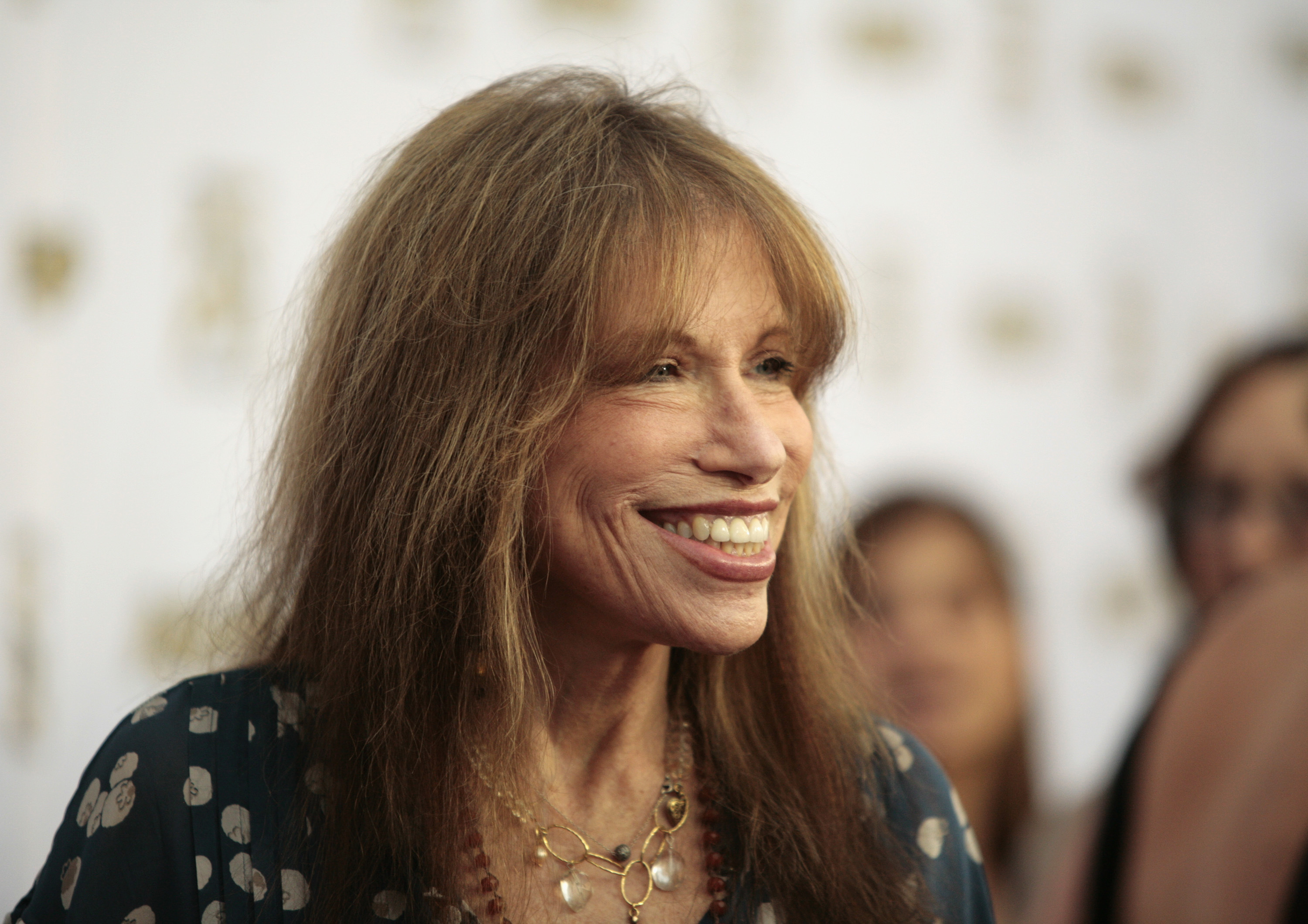 Carly Simon’s New York PiedaTerre Relisted for 2.4 million Realty