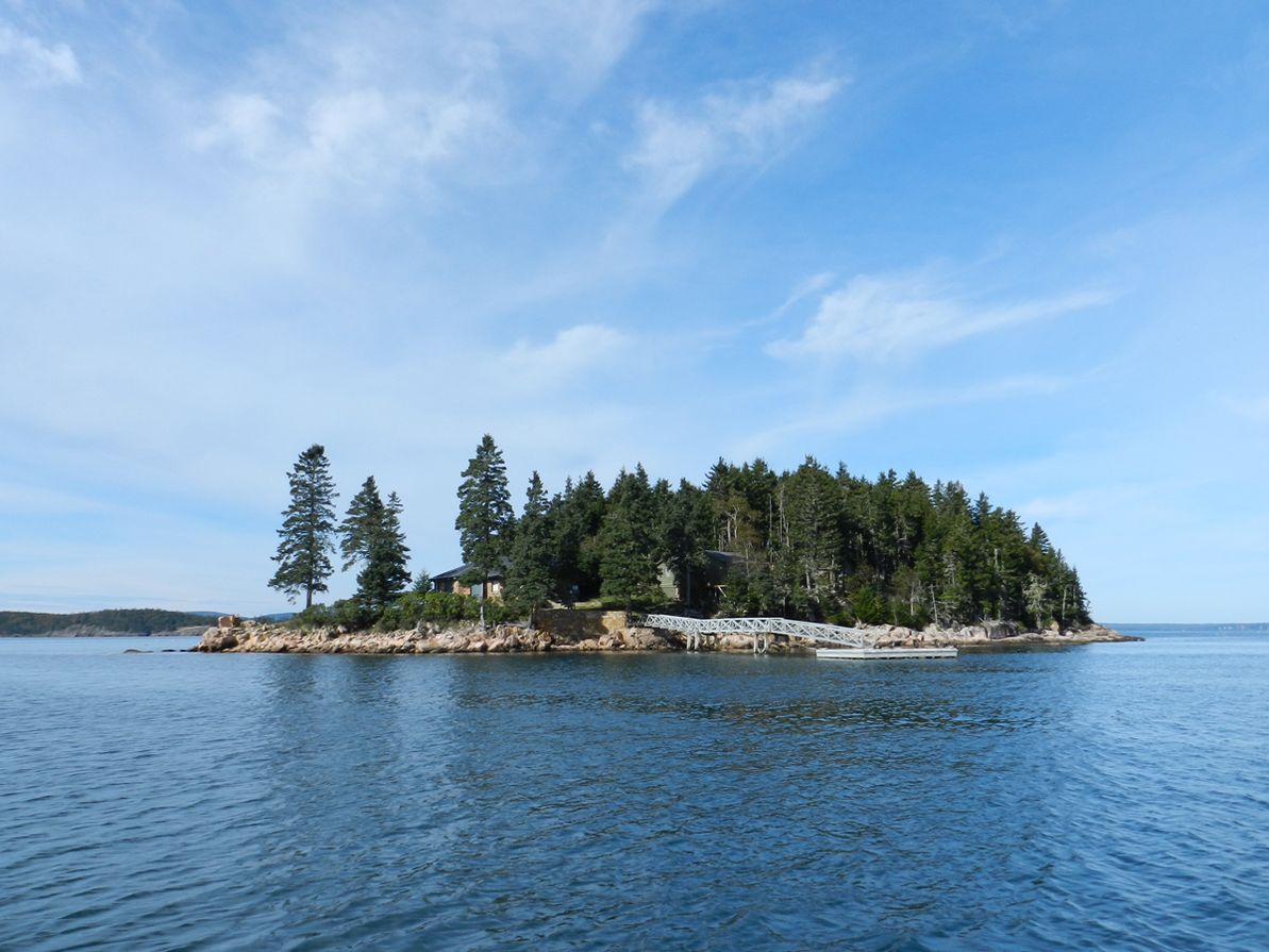 Beautiful Private Island Off Maine for Sale at 1.3 Million (PHOTOS) Realty Today