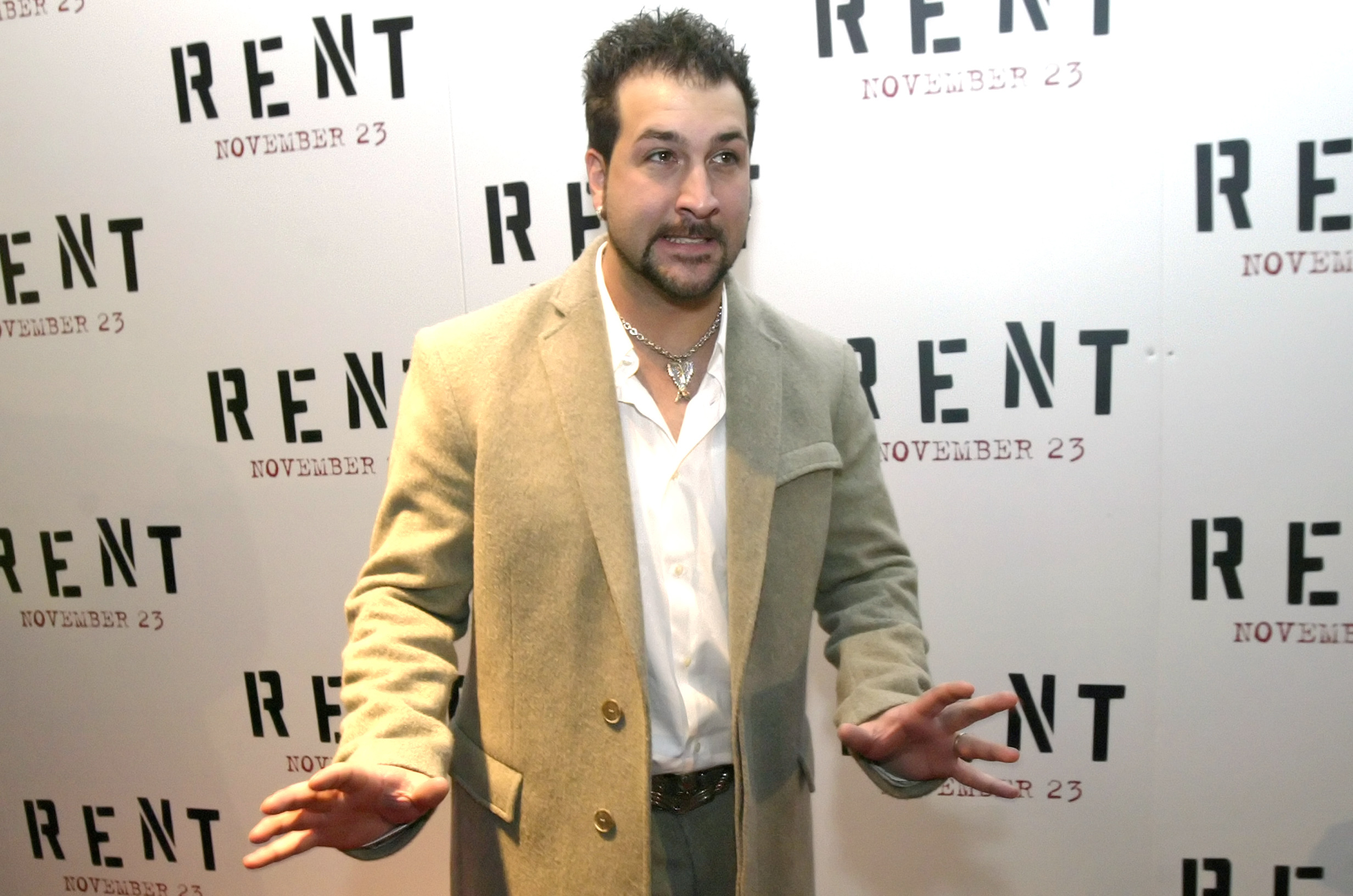 Joey Fatone S Former Florida Mansion Targeted By Ninja Burglers